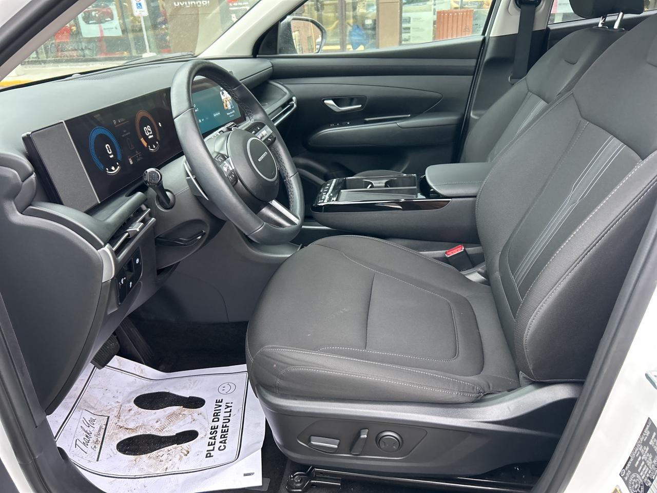 2025 Hyundai Tucson Preferred AWD   Starting from 4.49% OAC Photo