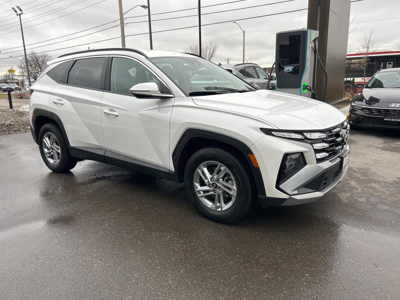 2025 Hyundai Tucson Preferred AWD   Starting from 4.49% OAC Photo