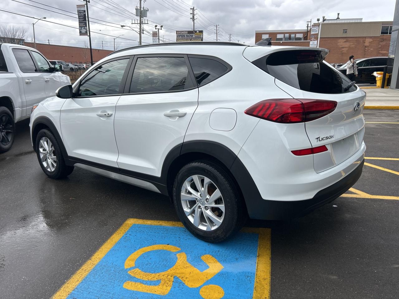 2021 Hyundai Tucson Pref AWD w-Sun & Leather   Starting from 4.49% OAC Photo