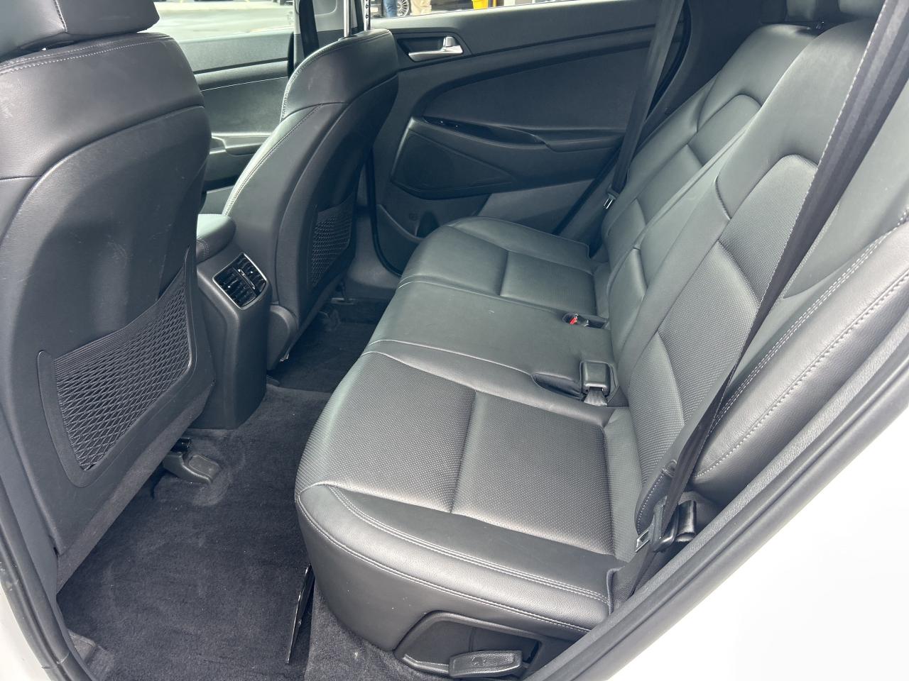 2021 Hyundai Tucson Pref AWD w-Sun & Leather   Starting from 4.49% OAC Photo