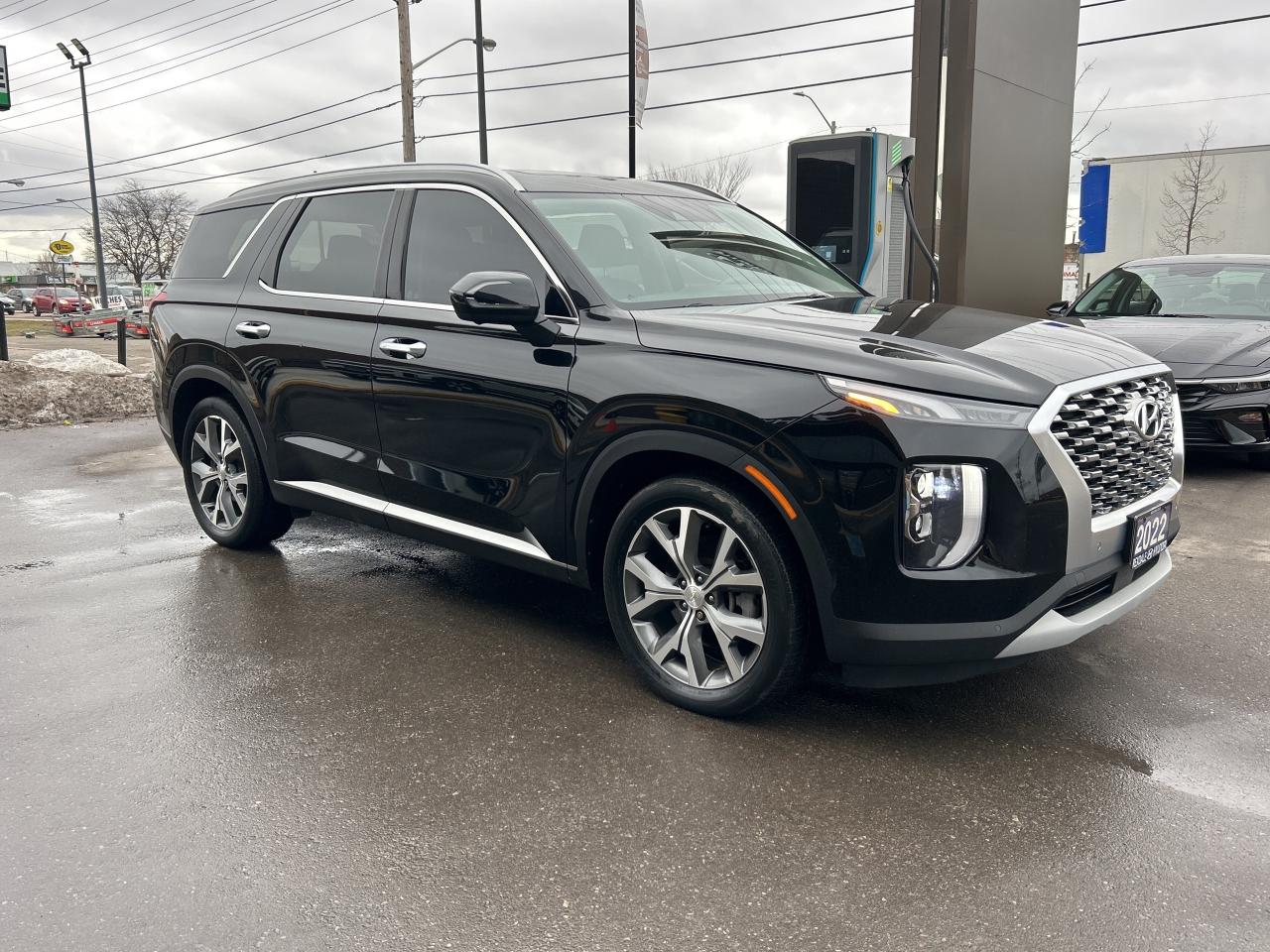 2022 Hyundai PALISADE Luxury 7-Passenger AWD   Starting from 4.49% OAC Photo