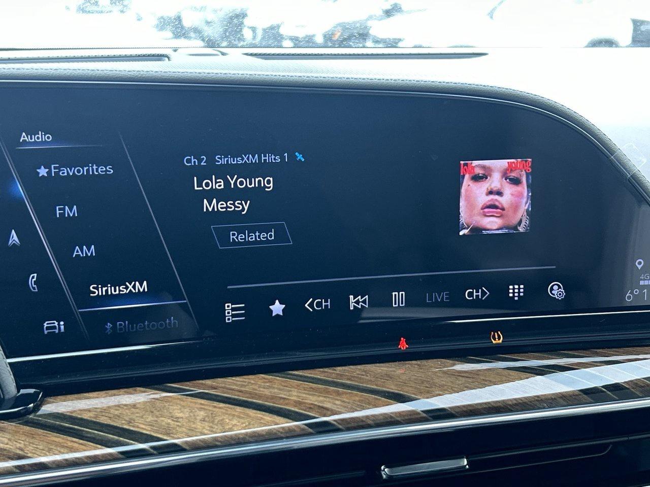 2022 Cadillac Escalade Premium Luxury Platinum Low KMs Rare Beige Interio Photo