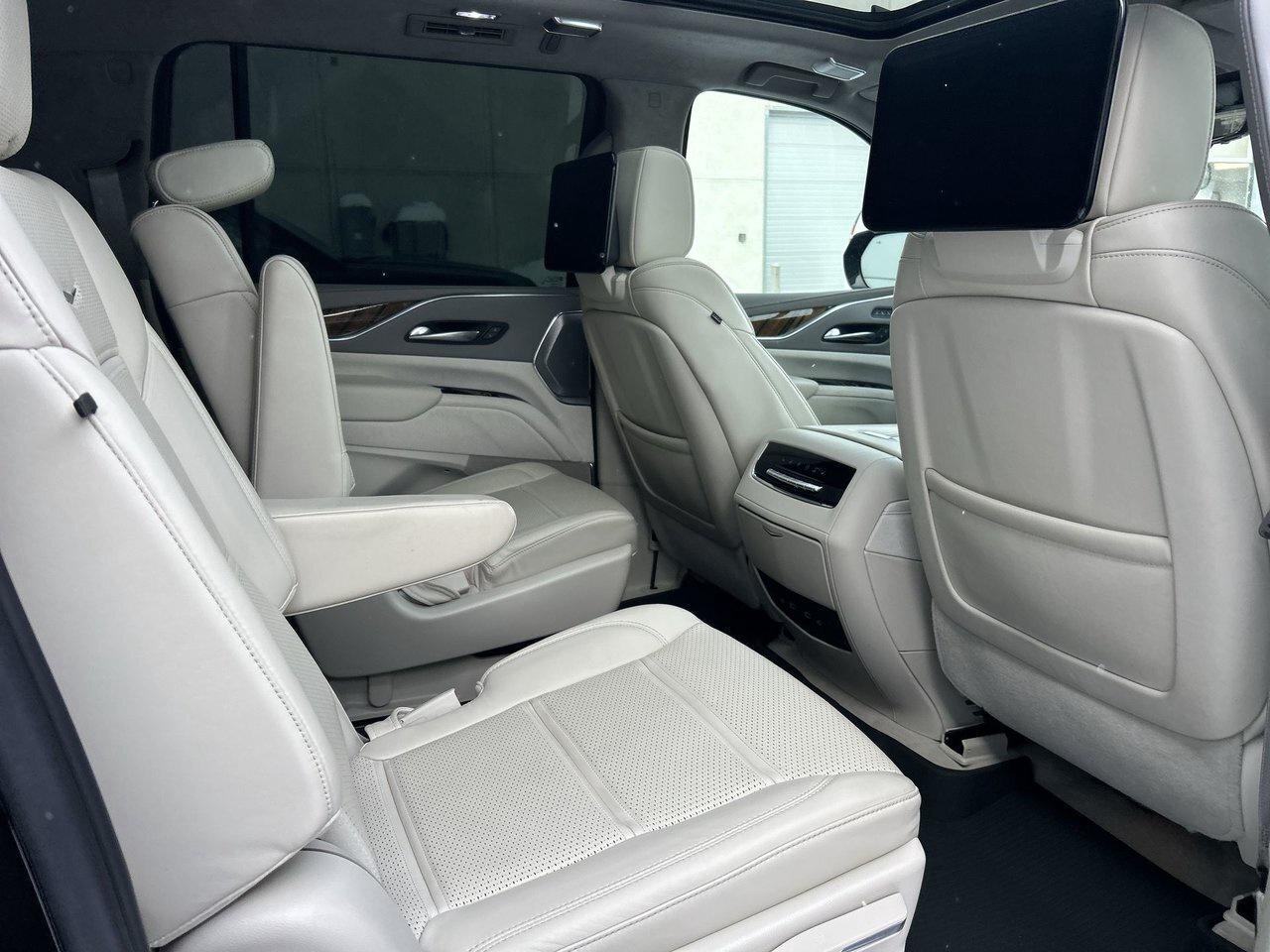 2022 Cadillac Escalade Premium Luxury Platinum Low KMs Rare Beige Interio Photo