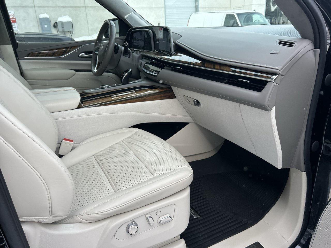 2022 Cadillac Escalade Premium Luxury Platinum Low KMs Rare Beige Interio Photo