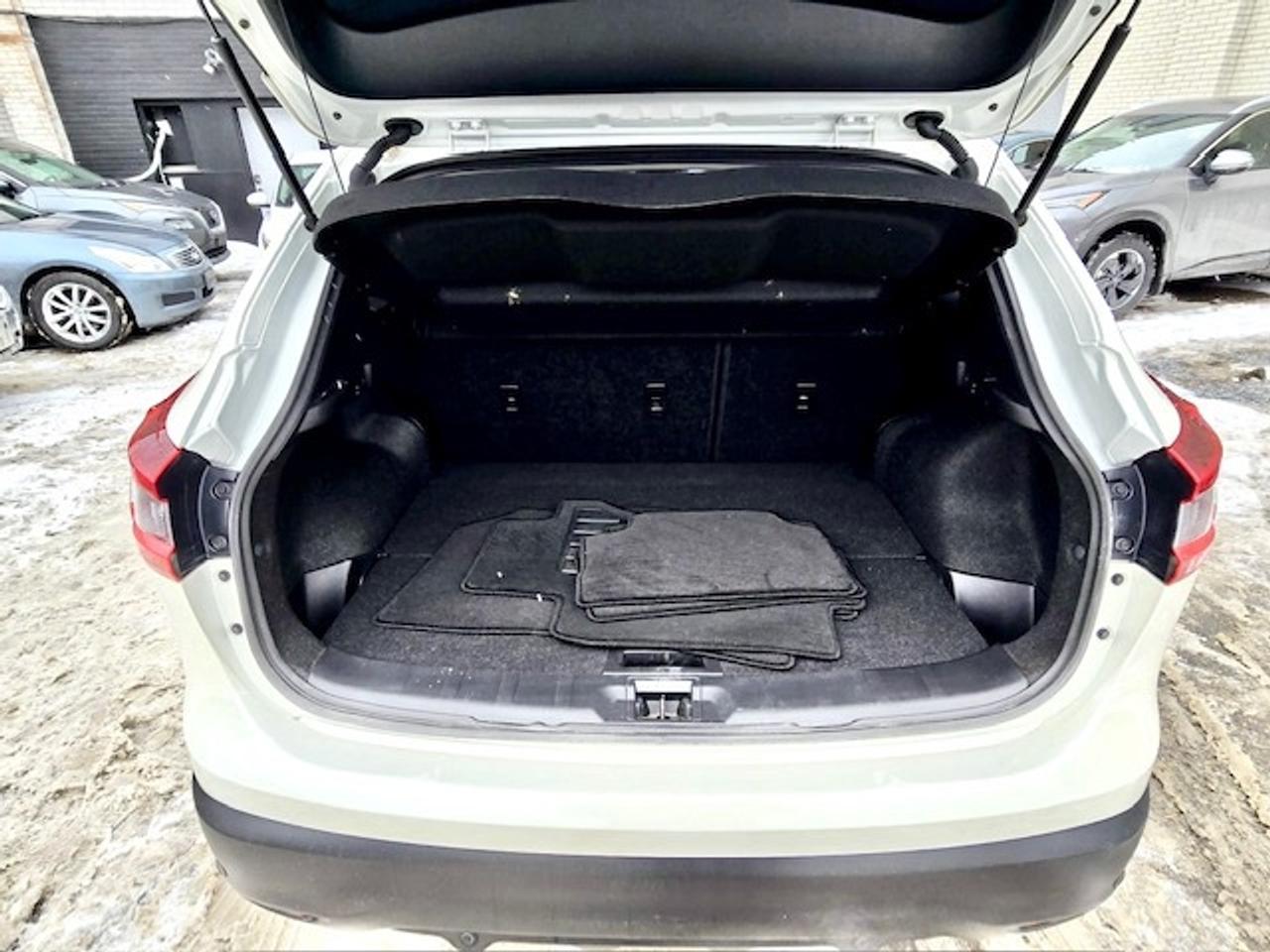 2020 Nissan Qashqai SV AWD, REMOTE START, BLUETOOTH, SUNROOF, 17" ALLO Photo