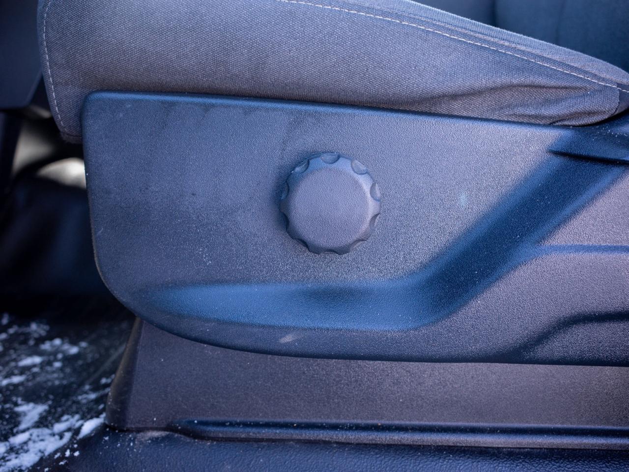 2021 Ford F-150 - V6 Engine   Tow Hooks Photo