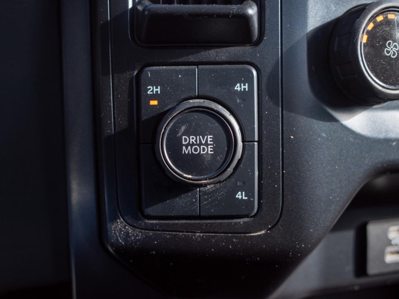 2021 Ford F-150 - V6 Engine   Tow Hooks Photo