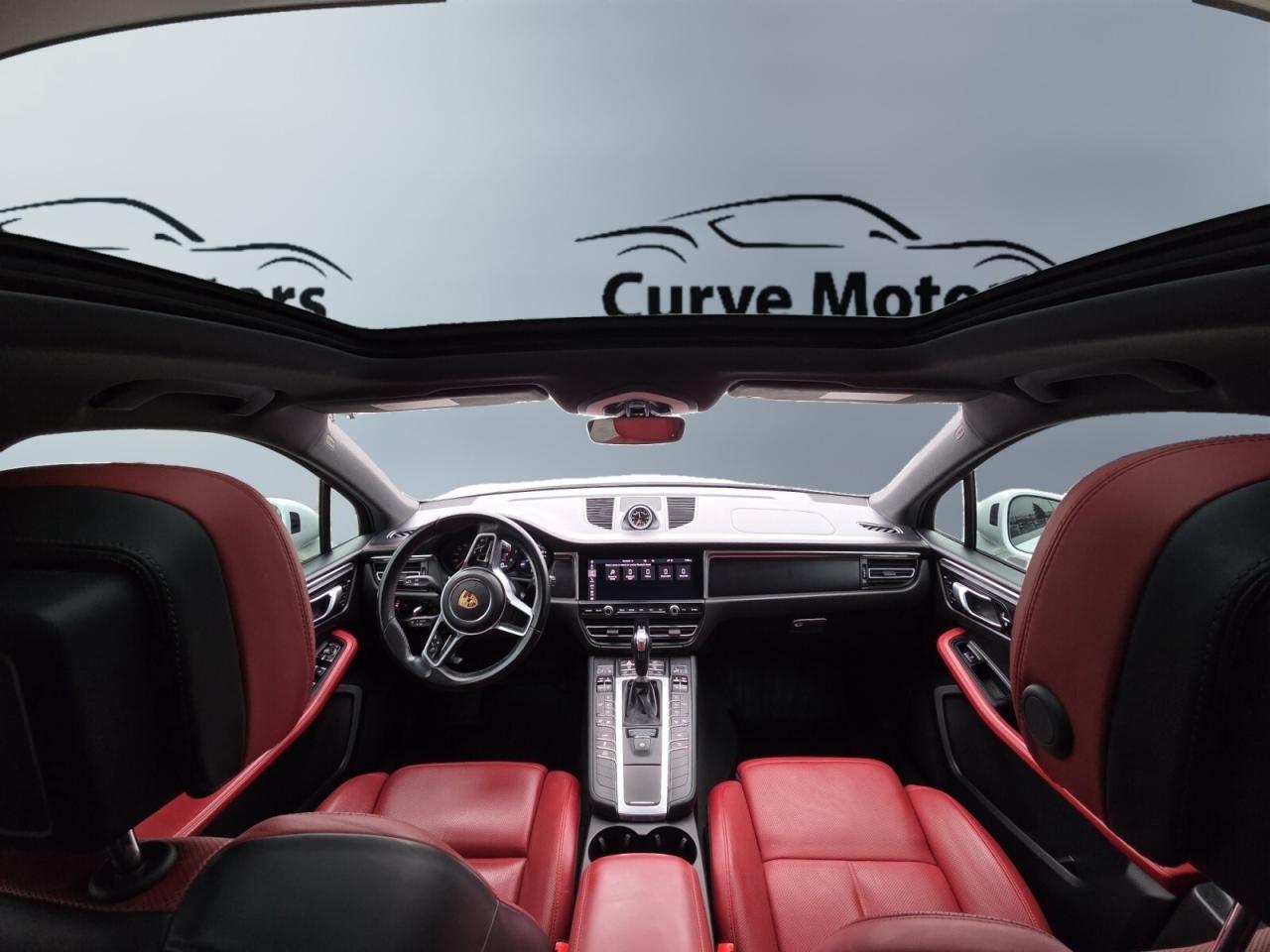 2021 Porsche Macan AWD * RED INTERIOR / COOLED SEATS / DRIVER ASSIST Photo