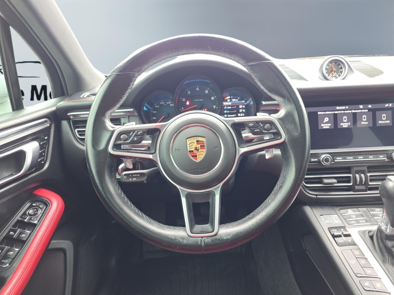 2021 Porsche Macan AWD * RED INTERIOR / COOLED SEATS / DRIVER ASSIST Photo