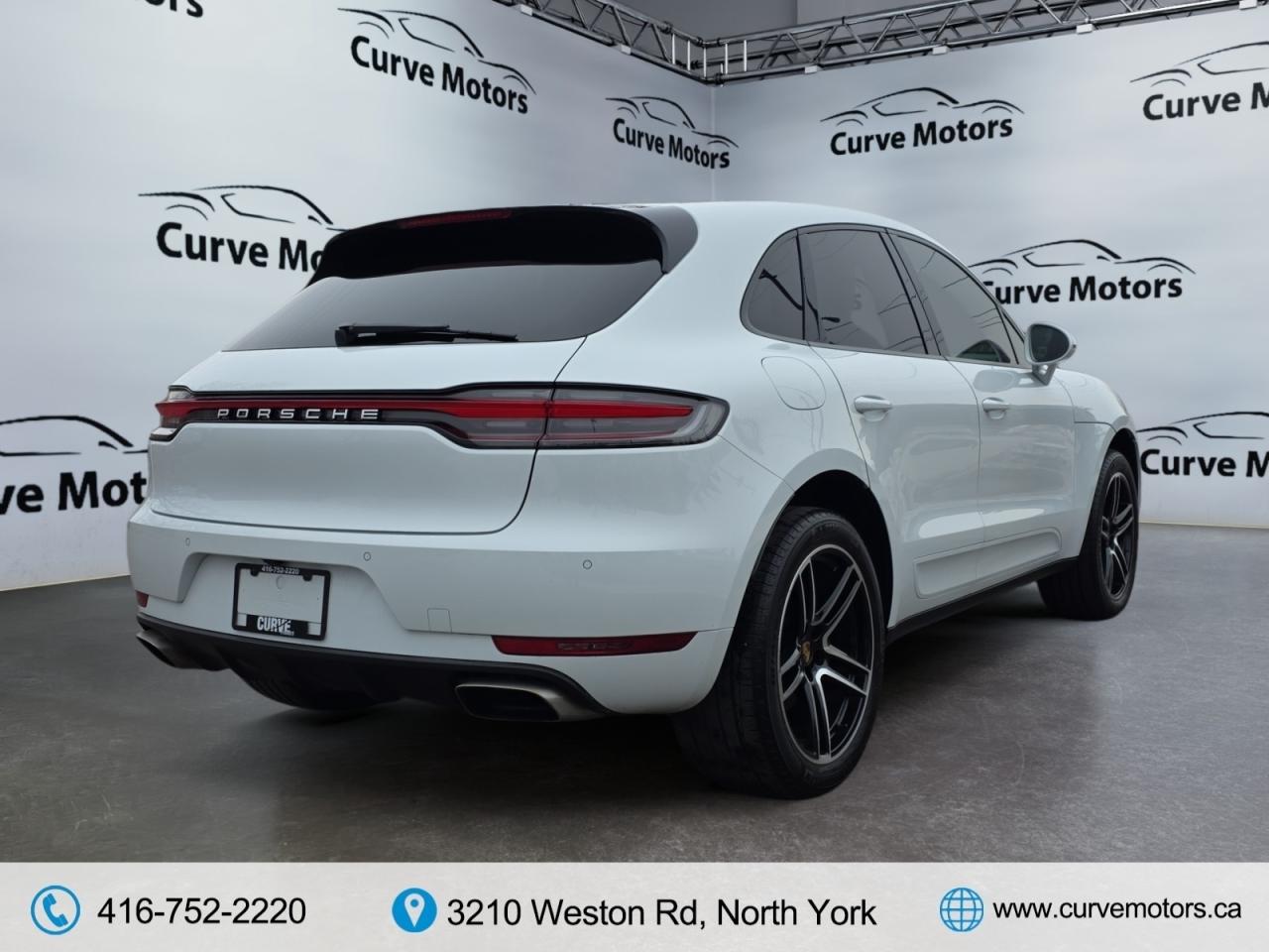 2021 Porsche Macan AWD * RED INTERIOR / COOLED SEATS / DRIVER ASSIST Photo