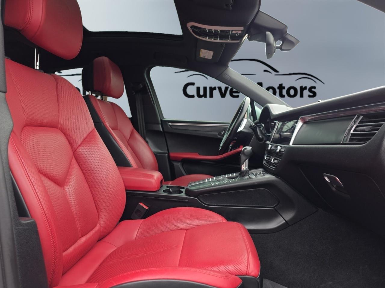 2021 Porsche Macan AWD * RED INTERIOR / COOLED SEATS / DRIVER ASSIST Photo
