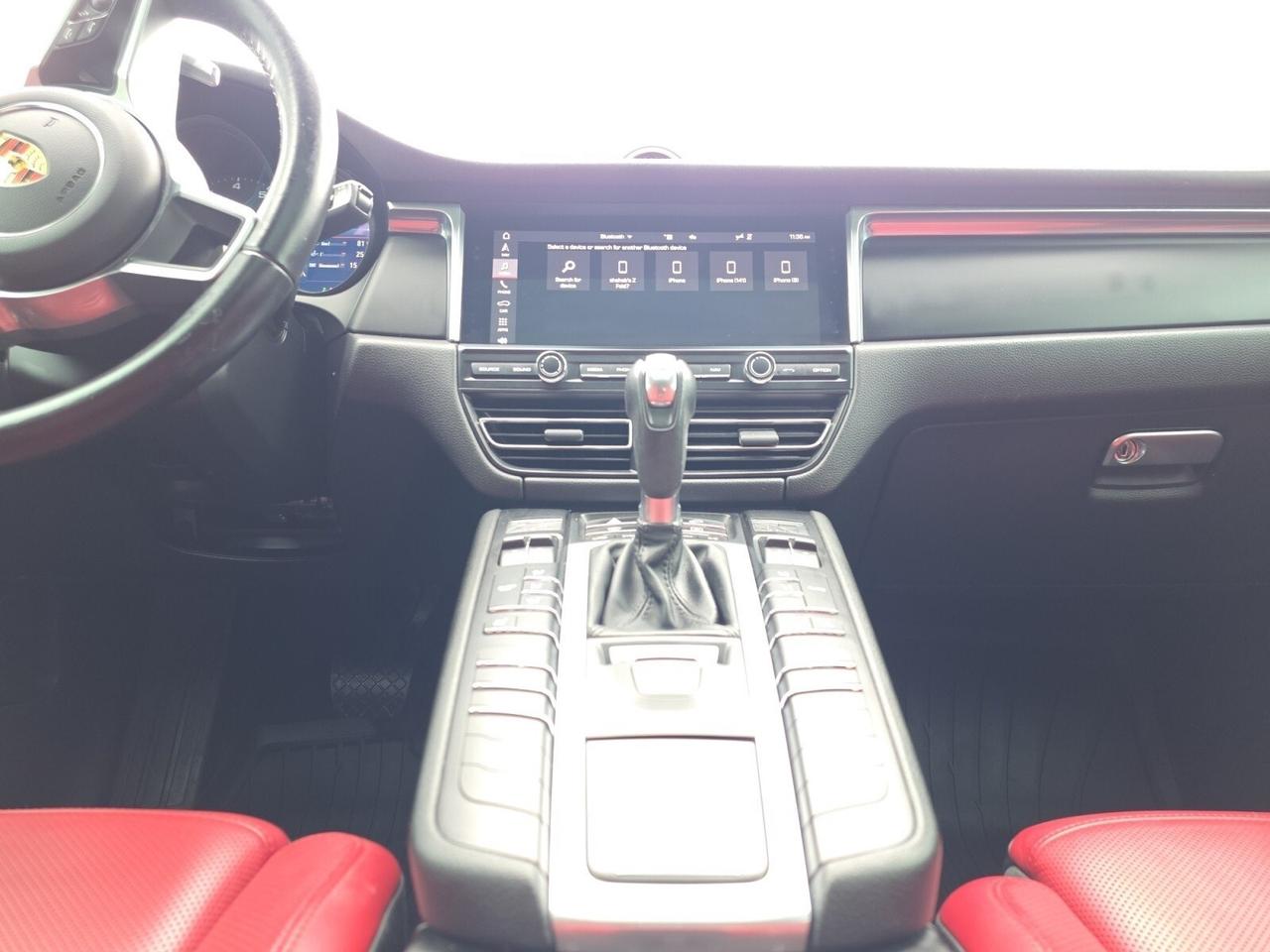 2021 Porsche Macan AWD * RED INTERIOR / COOLED SEATS / DRIVER ASSIST Photo
