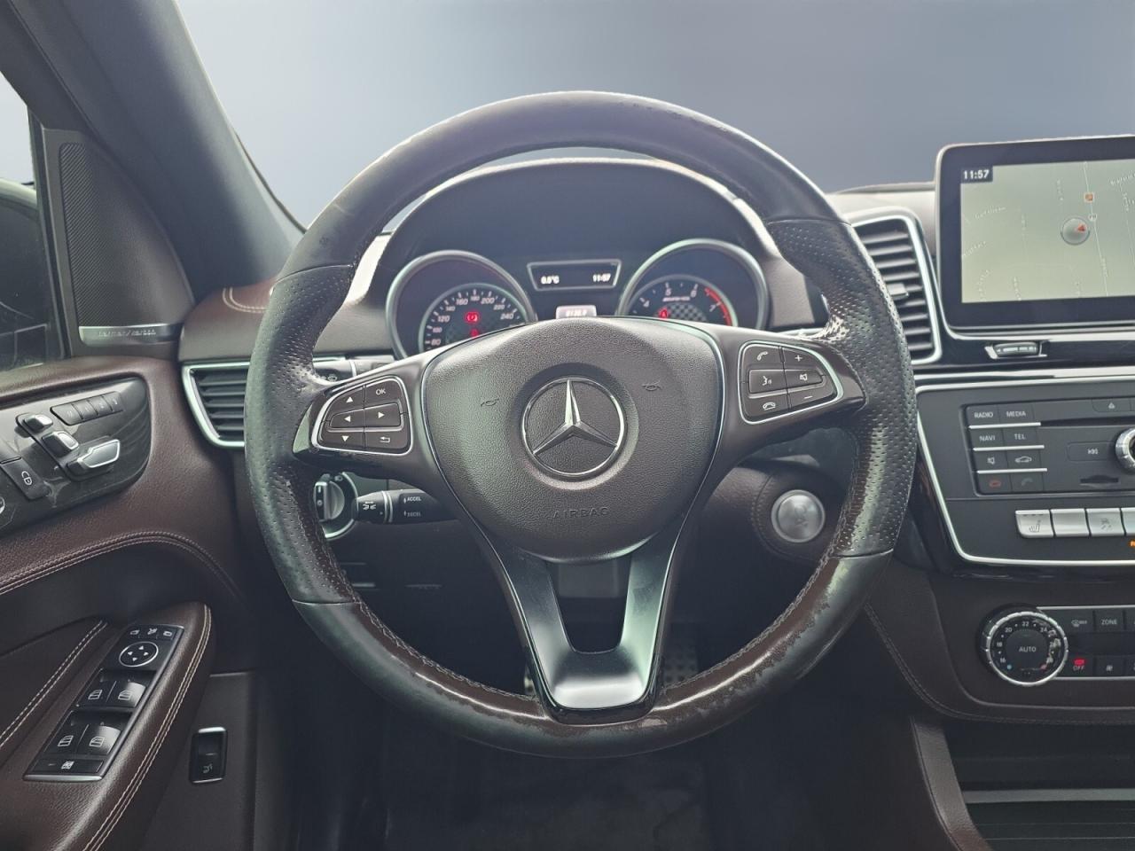 2018 Mercedes-Benz GLE-Class GLE 43 AMG 4MATIC * NO ACCIDENTS / DISTRONIC + / C Photo