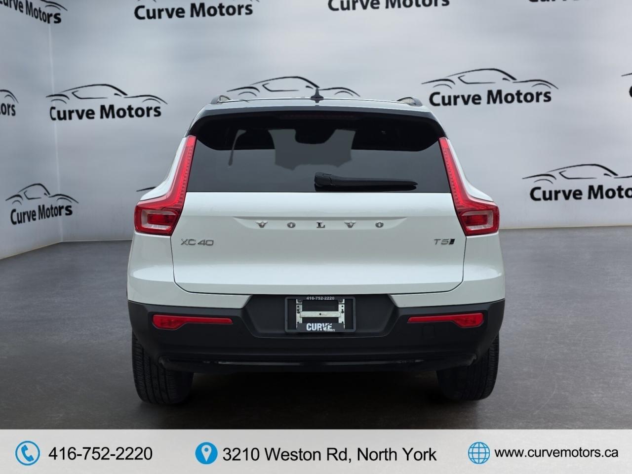 2022 Volvo XC40 T5 AWD R-Design * 1 OWNER / CARPLAY / PANORAMIC RO Photo3
