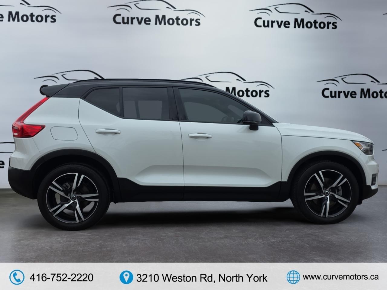 2022 Volvo XC40 T5 AWD R-Design * 1 OWNER / CARPLAY / PANORAMIC RO Photo