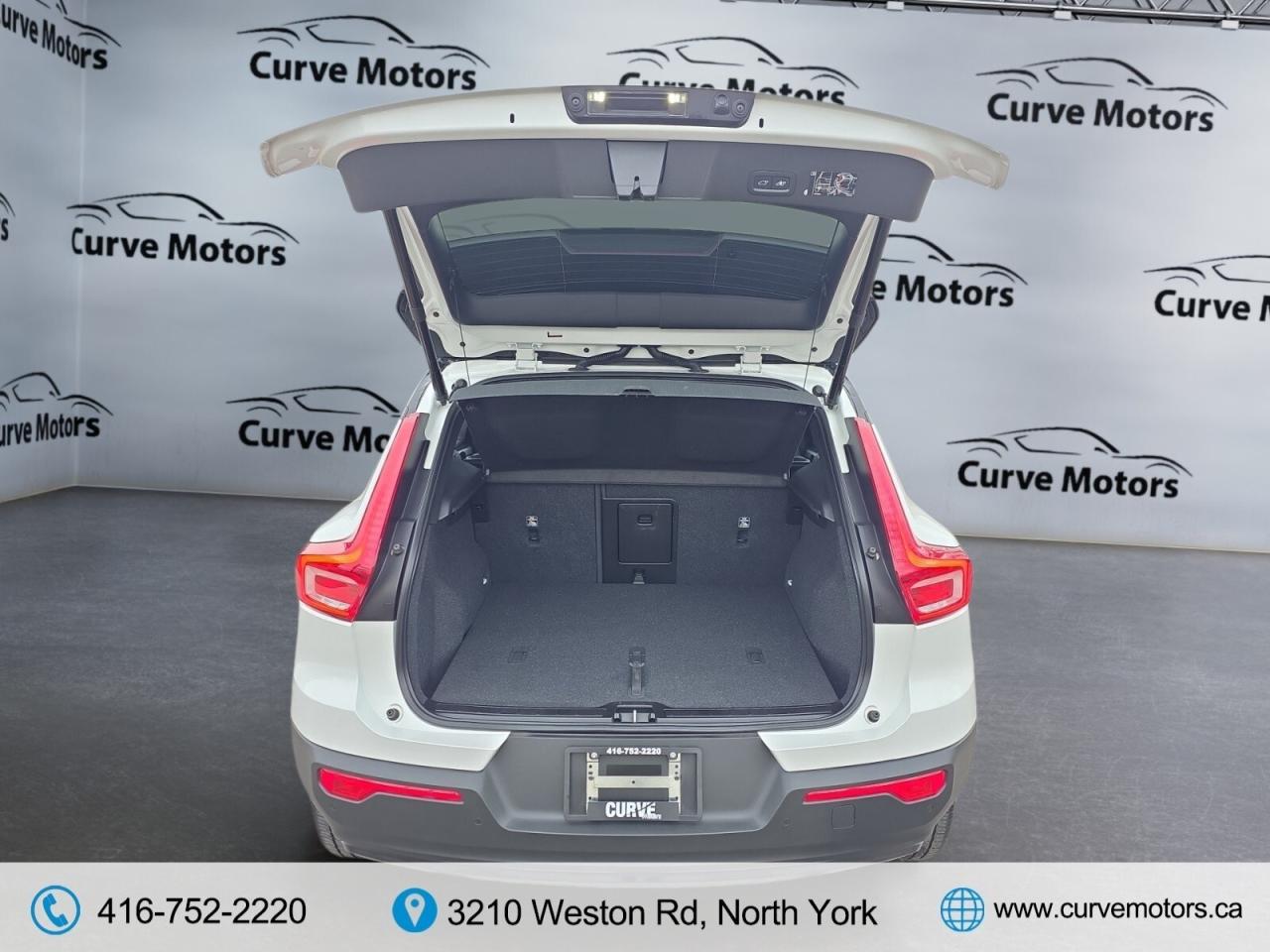 2022 Volvo XC40 T5 AWD R-Design * 1 OWNER / CARPLAY / PANORAMIC RO Photo