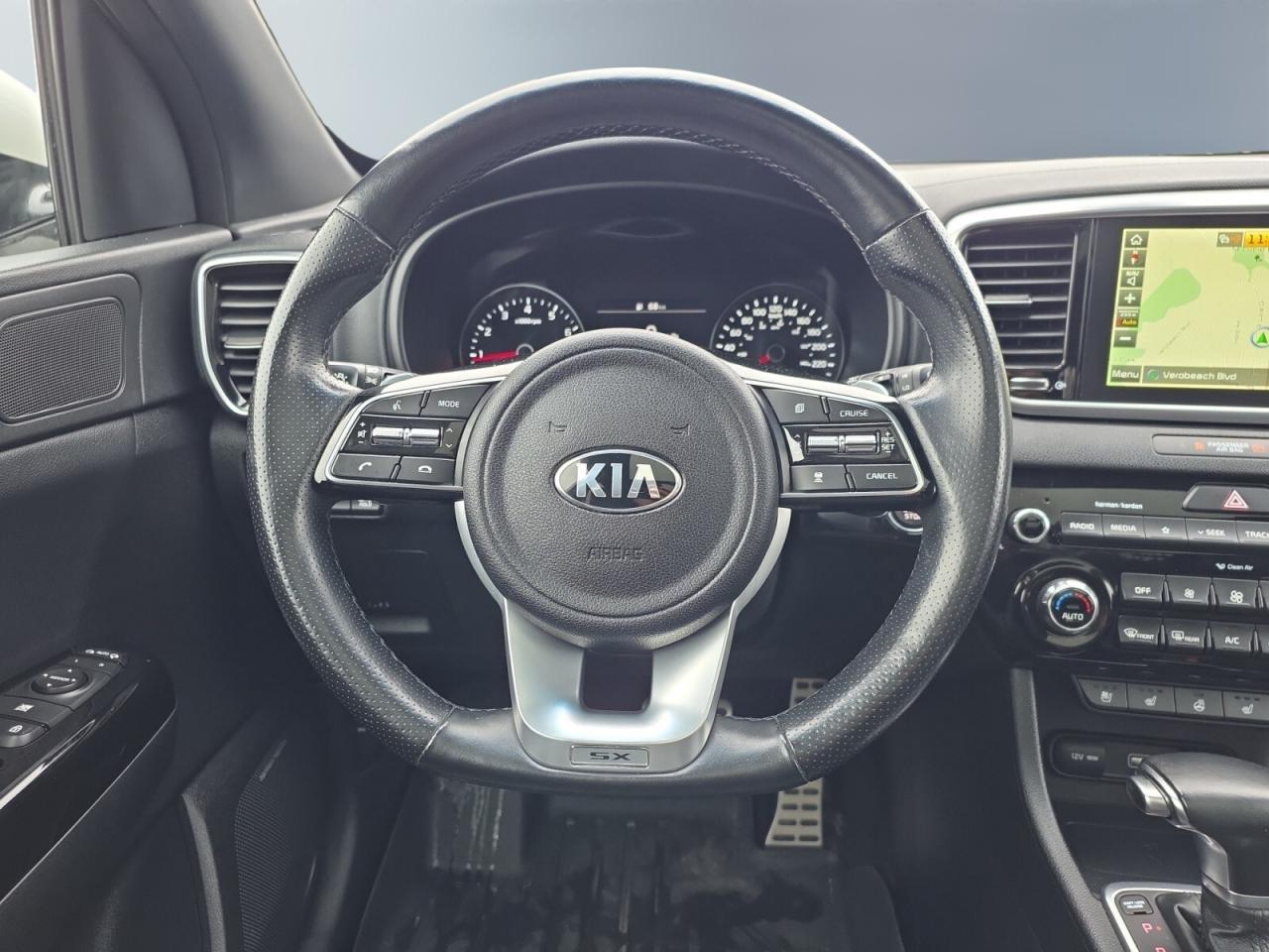 2020 Kia Sportage SX-T AWD * NO ACCIDENTS / CARPLAY / CAMERA / PANO Photo