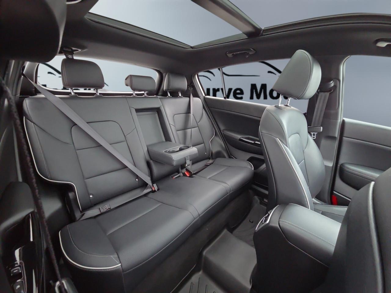 2020 Kia Sportage SX-T AWD * NO ACCIDENTS / CARPLAY / CAMERA / PANO Photo