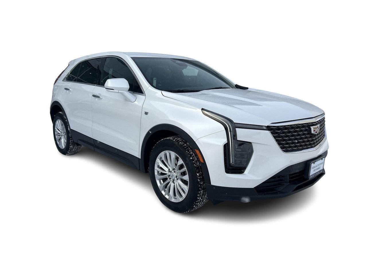 2024 Cadillac XT4 Luxury Low KM Leather Rates from 4.99% Clean CarFa Photo
