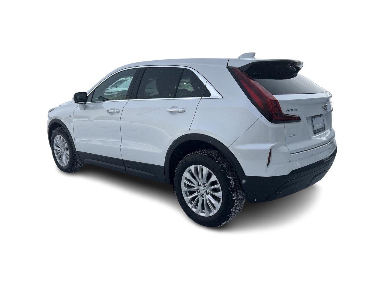 2024 Cadillac XT4 Luxury Low KM Leather Rates from 4.99% Clean CarFa Photo