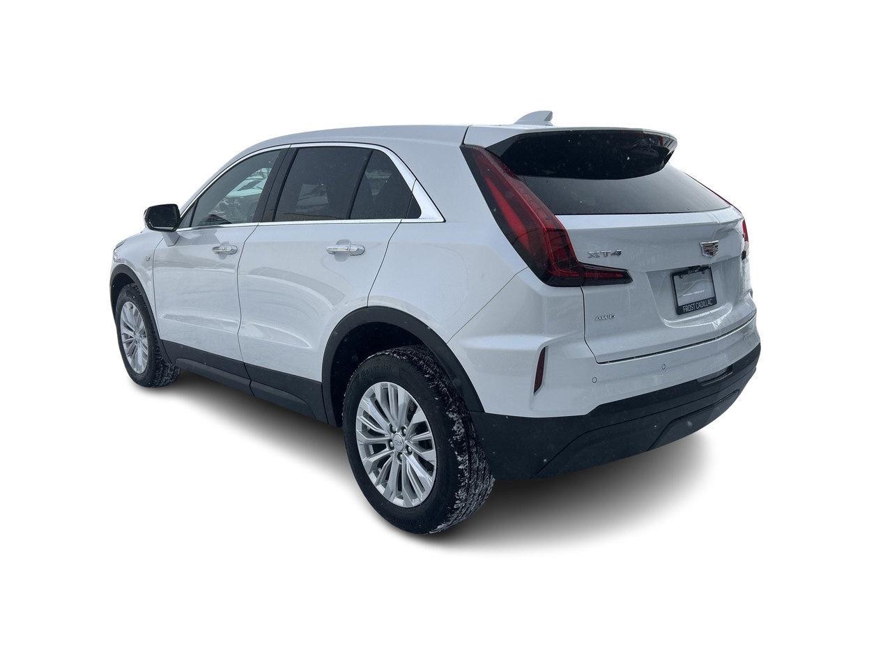 2024 Cadillac XT4 Luxury Low KM Leather Rates from 4.99% Clean CarFa Photo