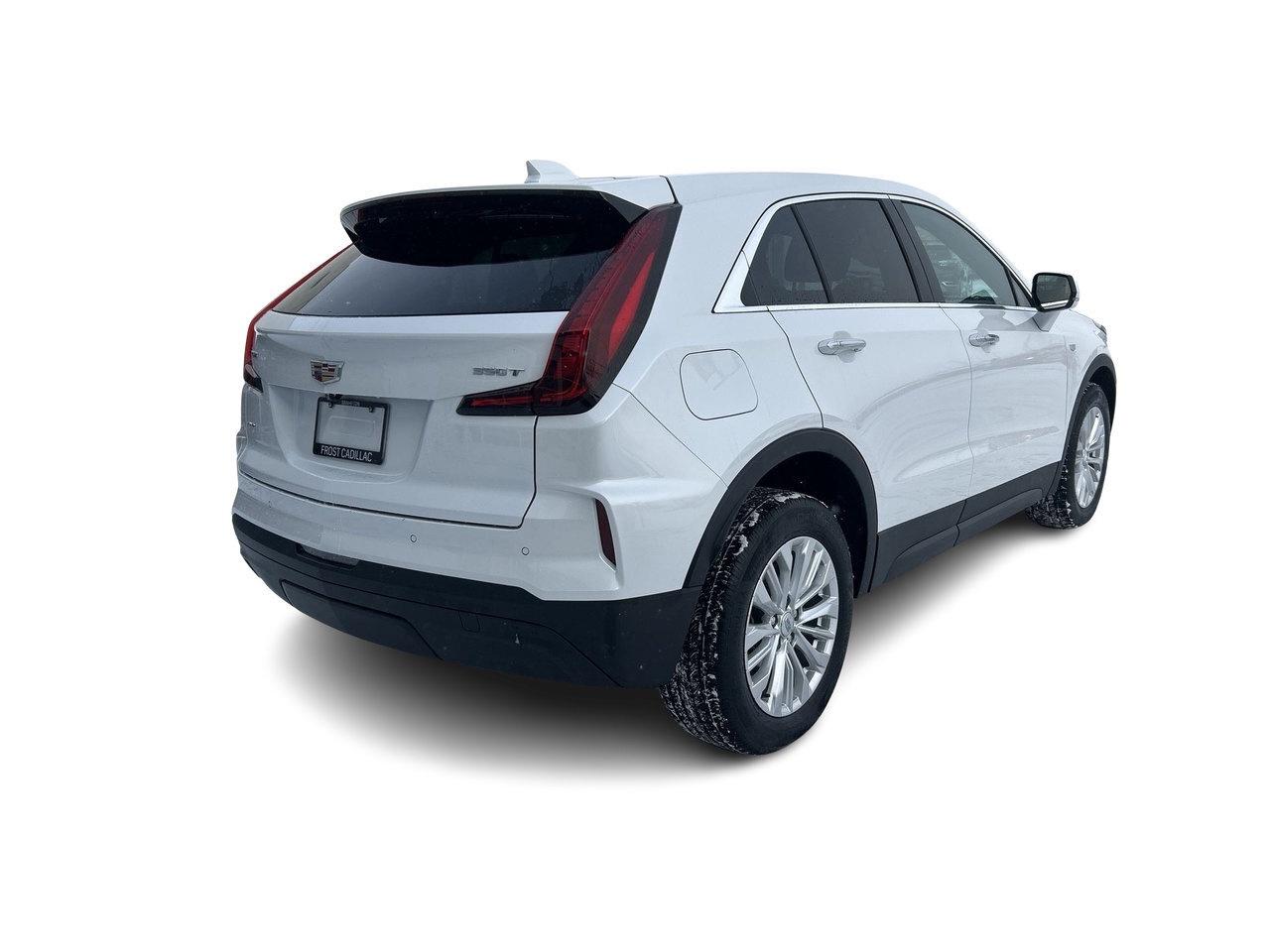 2024 Cadillac XT4 Luxury Low KM Leather Rates from 4.99% Clean CarFa Photo