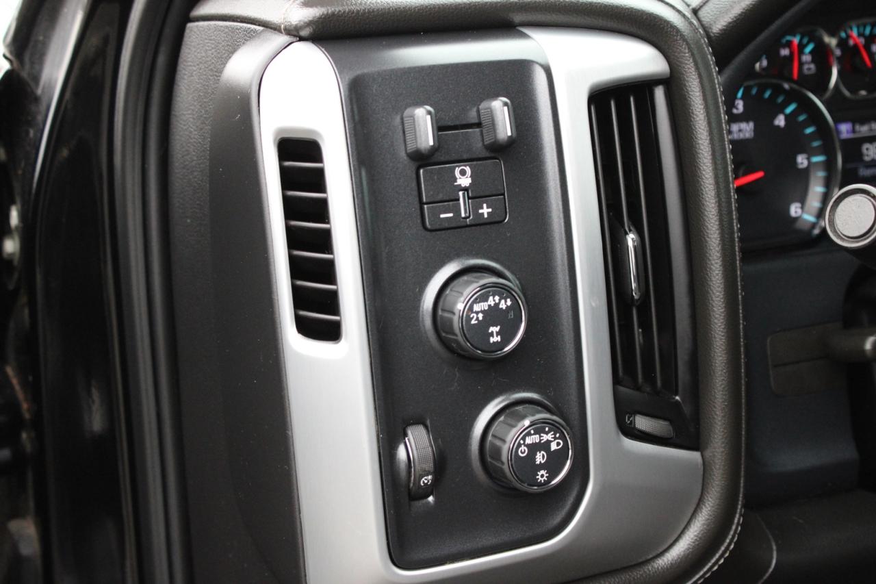 2018 GMC Sierra 1500 SLE Crew Cab 4WD   No Accident   Safety Certified Photo