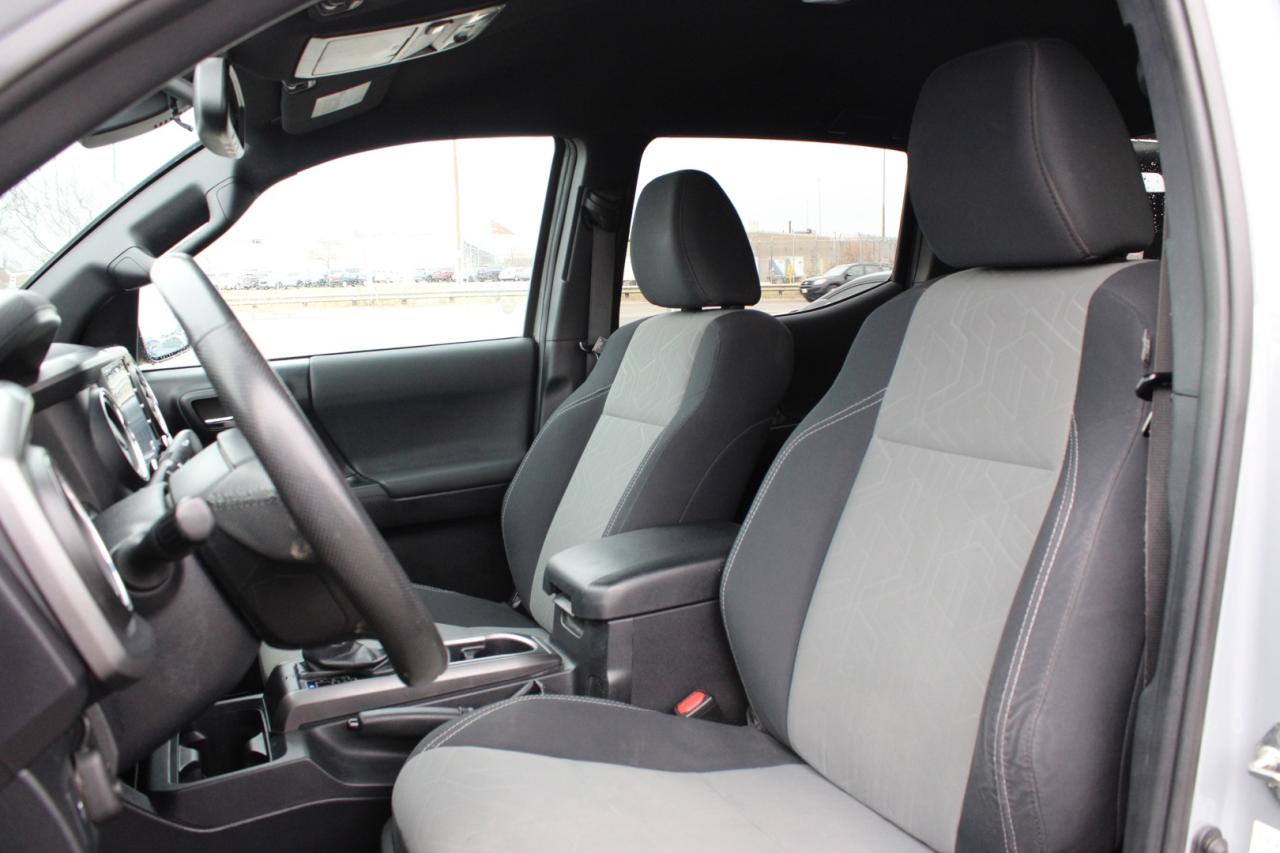 2021 Toyota Tacoma SR5 Double Cab 4WD TRD SPORT Automatic V6 Photo