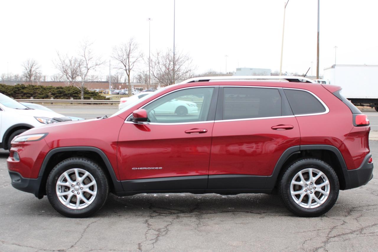 2014 Jeep Cherokee Latitude 4WD Photo