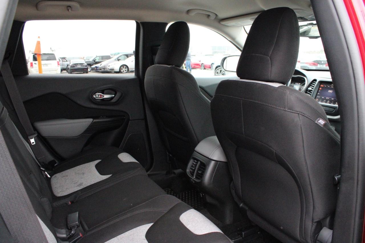 2014 Jeep Cherokee Latitude 4WD Photo