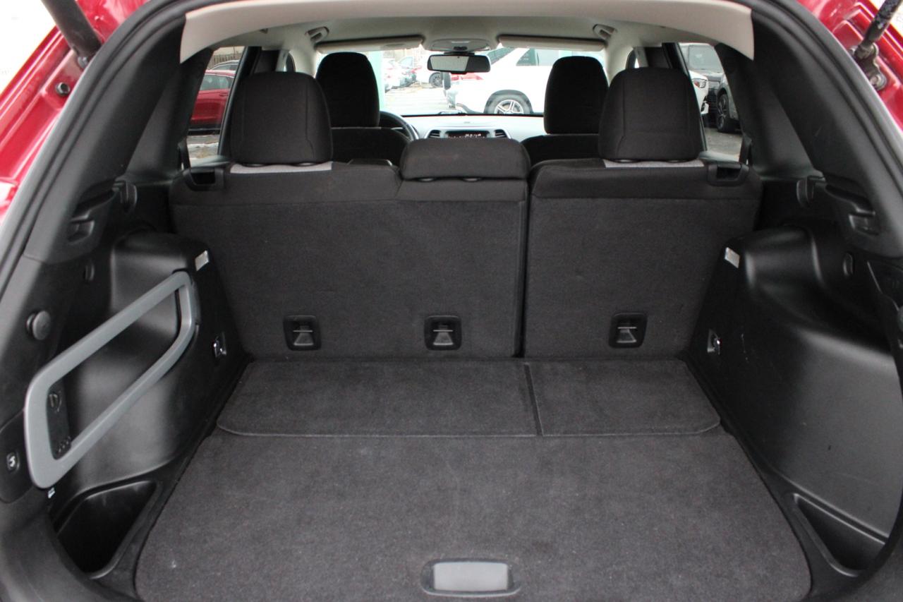 2014 Jeep Cherokee Latitude 4WD Photo