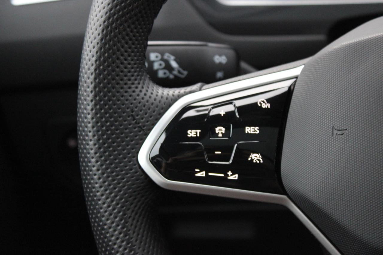 2022 Volkswagen Tiguan HIGHLINE R-Line 4MOTION No Accident Clean Carfax Photo