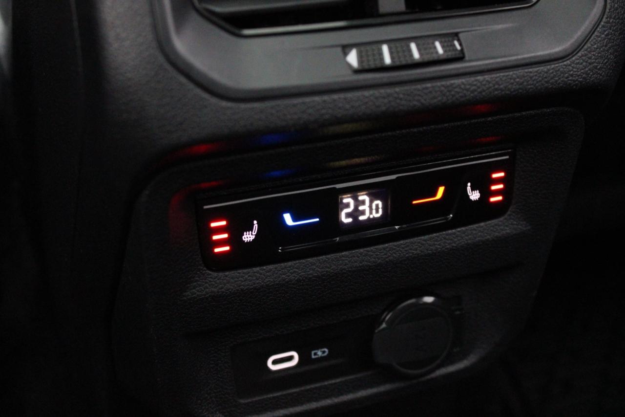 2022 Volkswagen Tiguan HIGHLINE R-Line 4MOTION No Accident Clean Carfax Photo