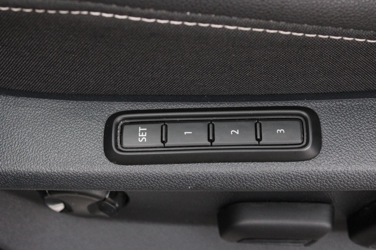 2022 Volkswagen Tiguan HIGHLINE R-Line 4MOTION No Accident Clean Carfax Photo