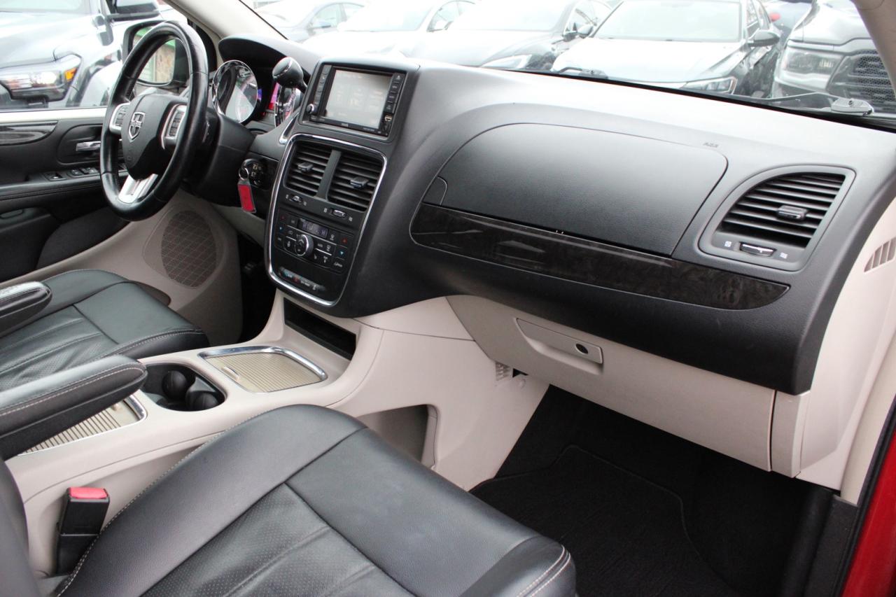2013 Dodge Grand Caravan Crew   Leather   Sunroof   Safety Certified Photo