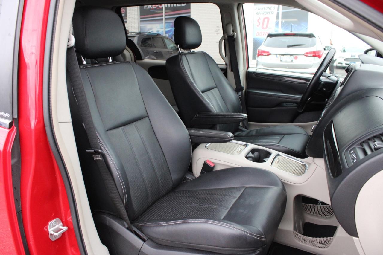 2013 Dodge Grand Caravan Crew   Leather   Sunroof   Safety Certified Photo