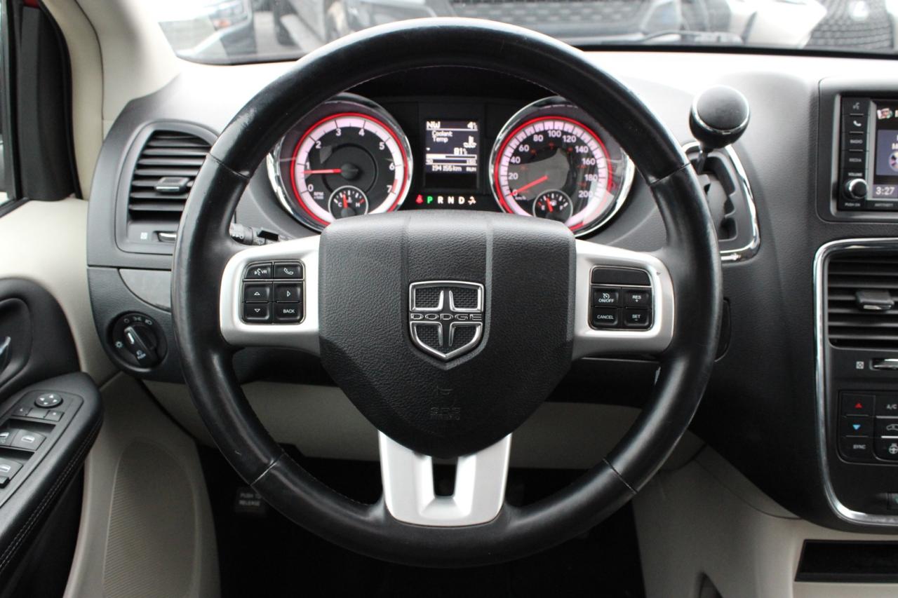 2013 Dodge Grand Caravan Crew   Leather   Sunroof   Safety Certified Photo