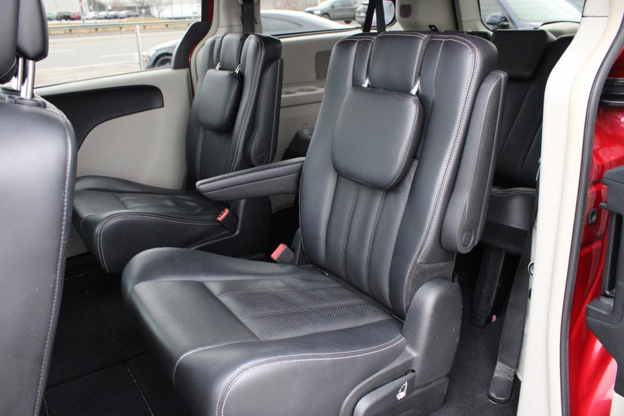 2013 Dodge Grand Caravan Crew   Leather   Sunroof   Safety Certified Photo