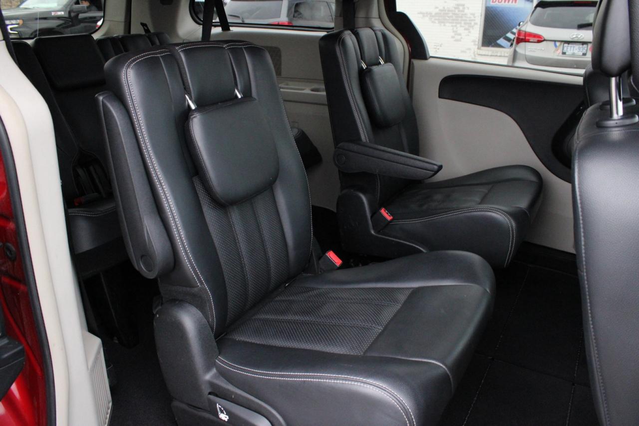 2013 Dodge Grand Caravan Crew   Leather   Sunroof   Safety Certified Photo