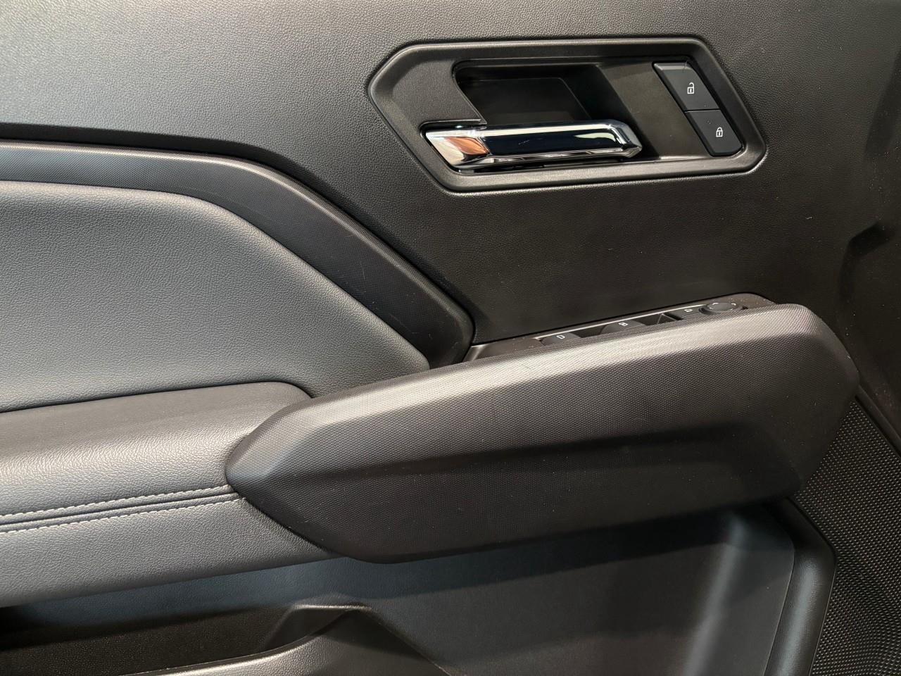 2024 Chevrolet Colorado LT Photo