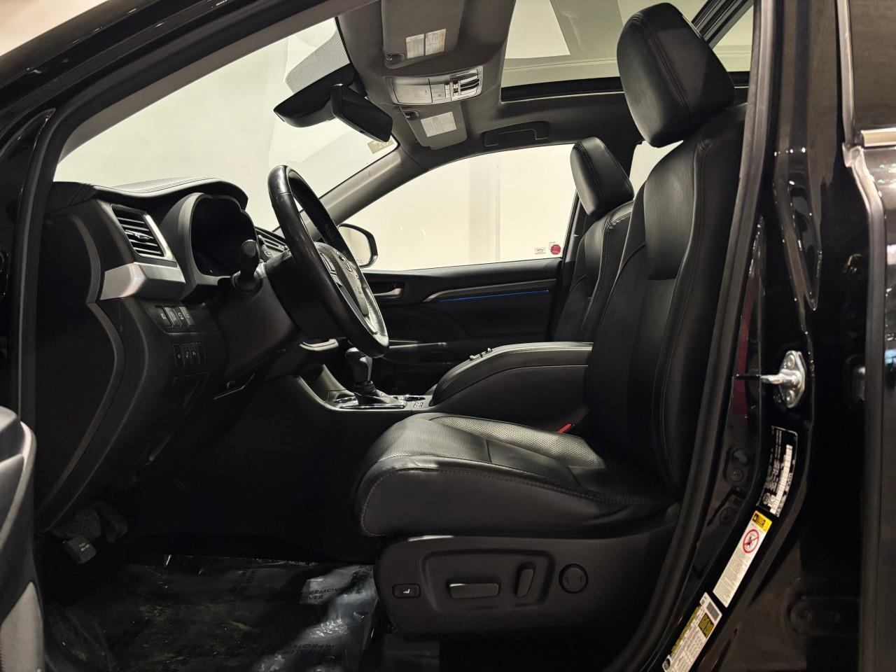 2018 Toyota Highlander LIMITED  Photo