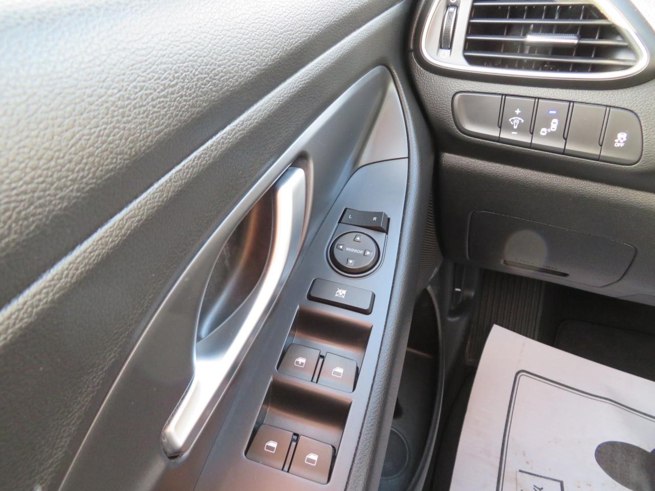 2018 Hyundai Elantra GT GT Auto Photo