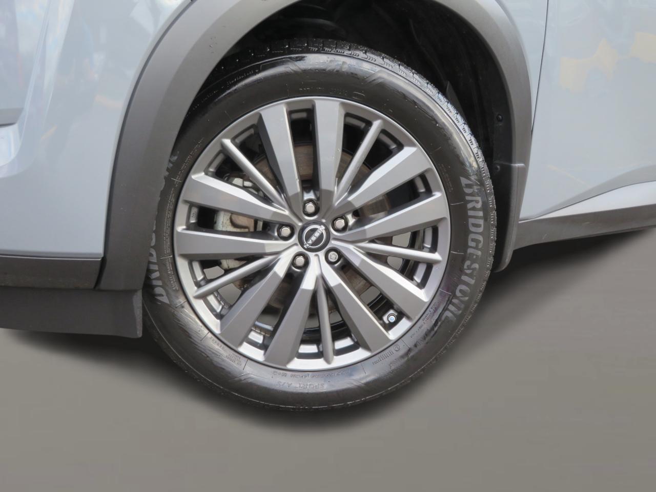 2024 Nissan Pathfinder SL 4WD Photo