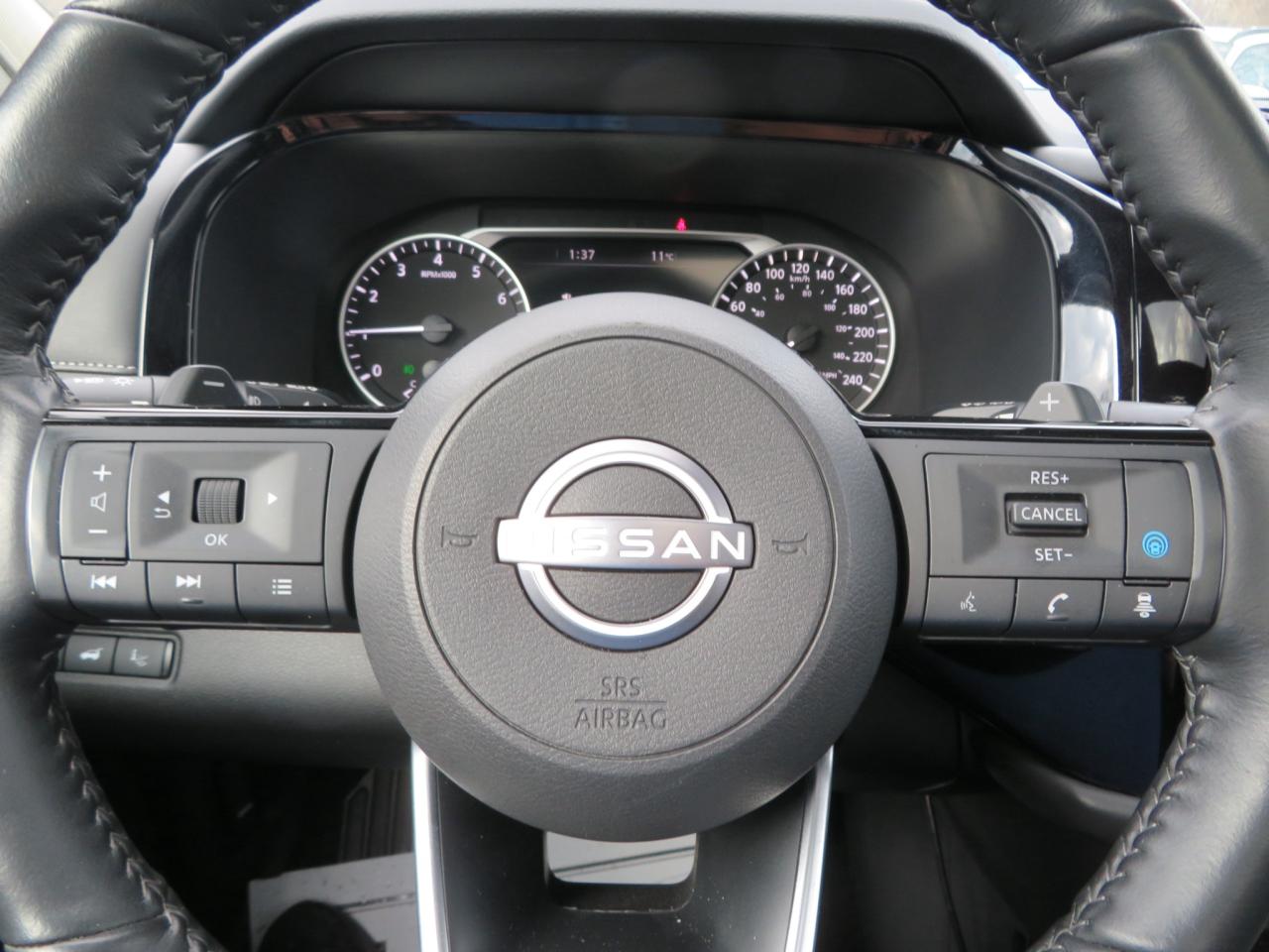 2024 Nissan Pathfinder SL 4WD Photo