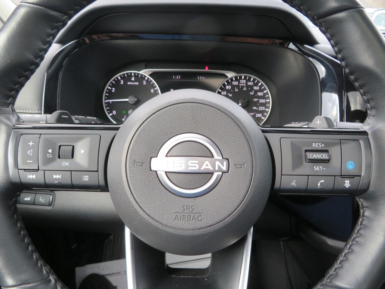 2024 Nissan Pathfinder SL 4WD Photo