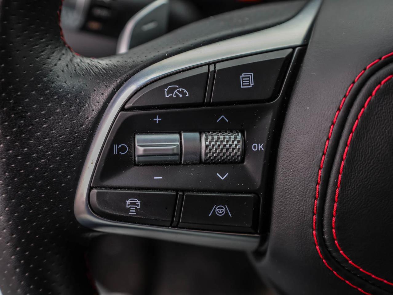 2025 Genesis G70  Photo