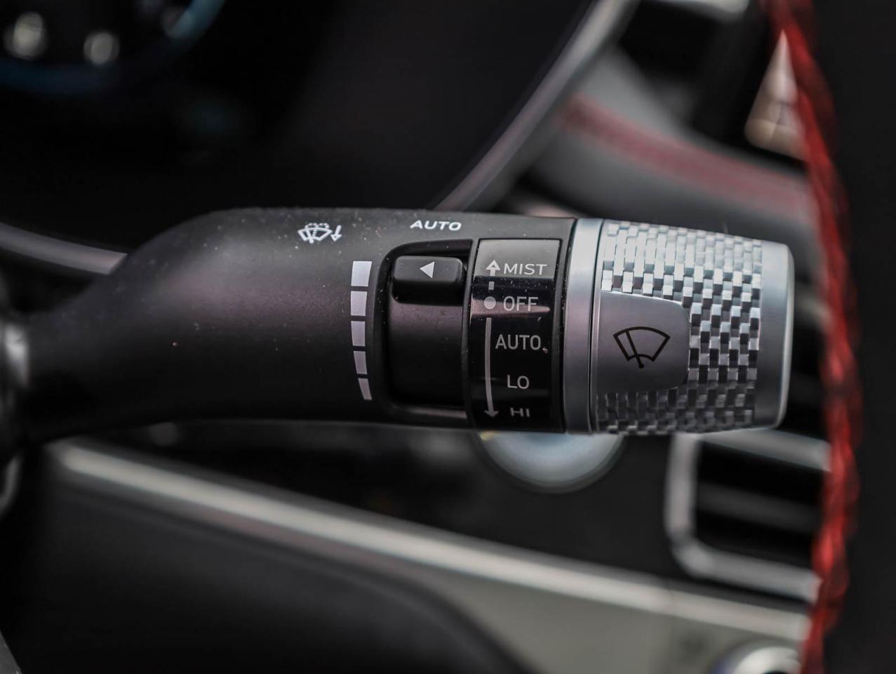 2025 Genesis G70  Photo