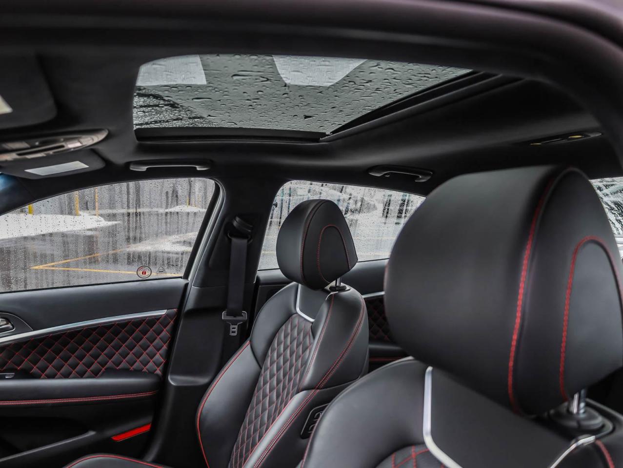 2025 Genesis G70  Photo