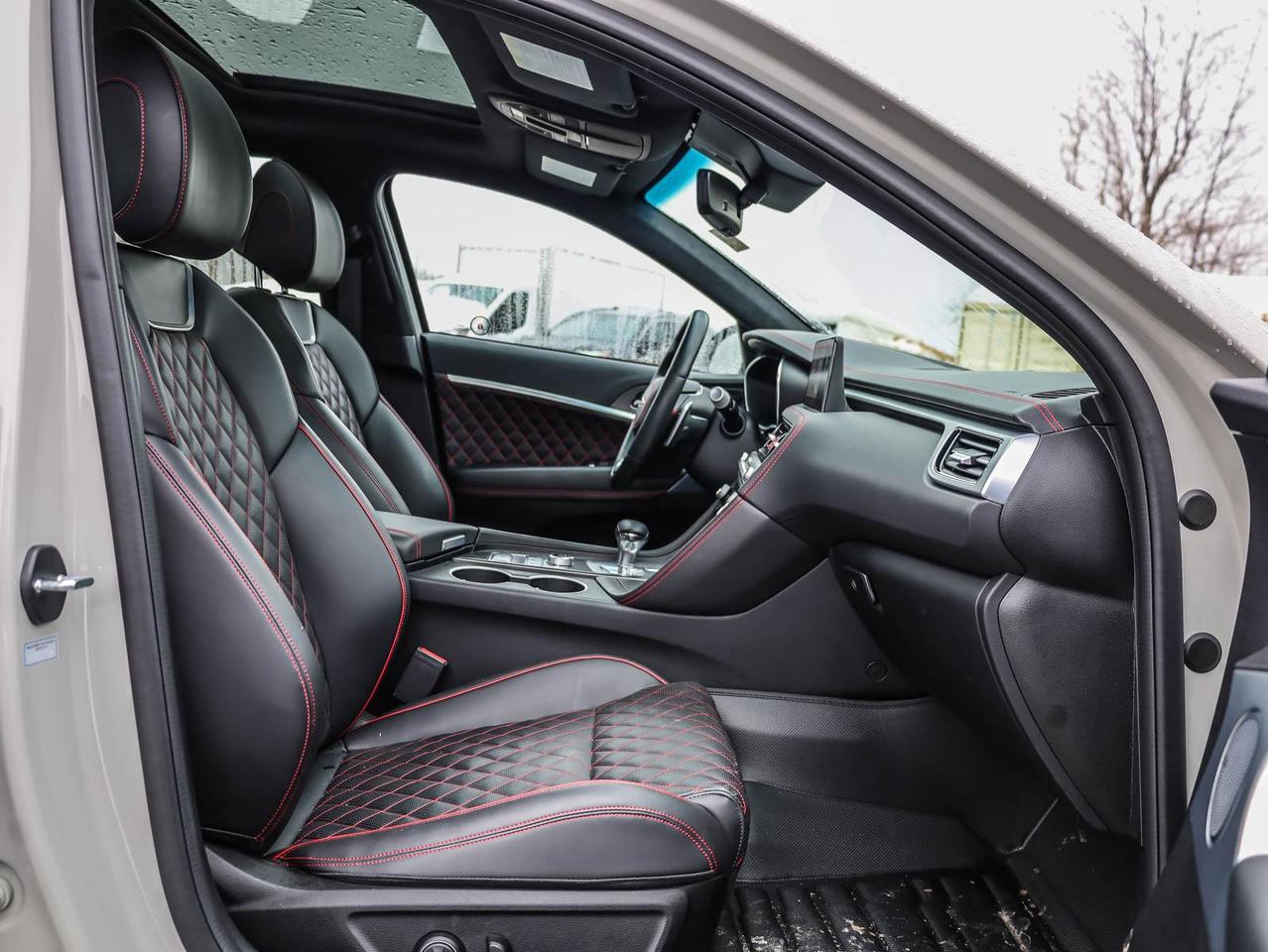 2025 Genesis G70  Photo