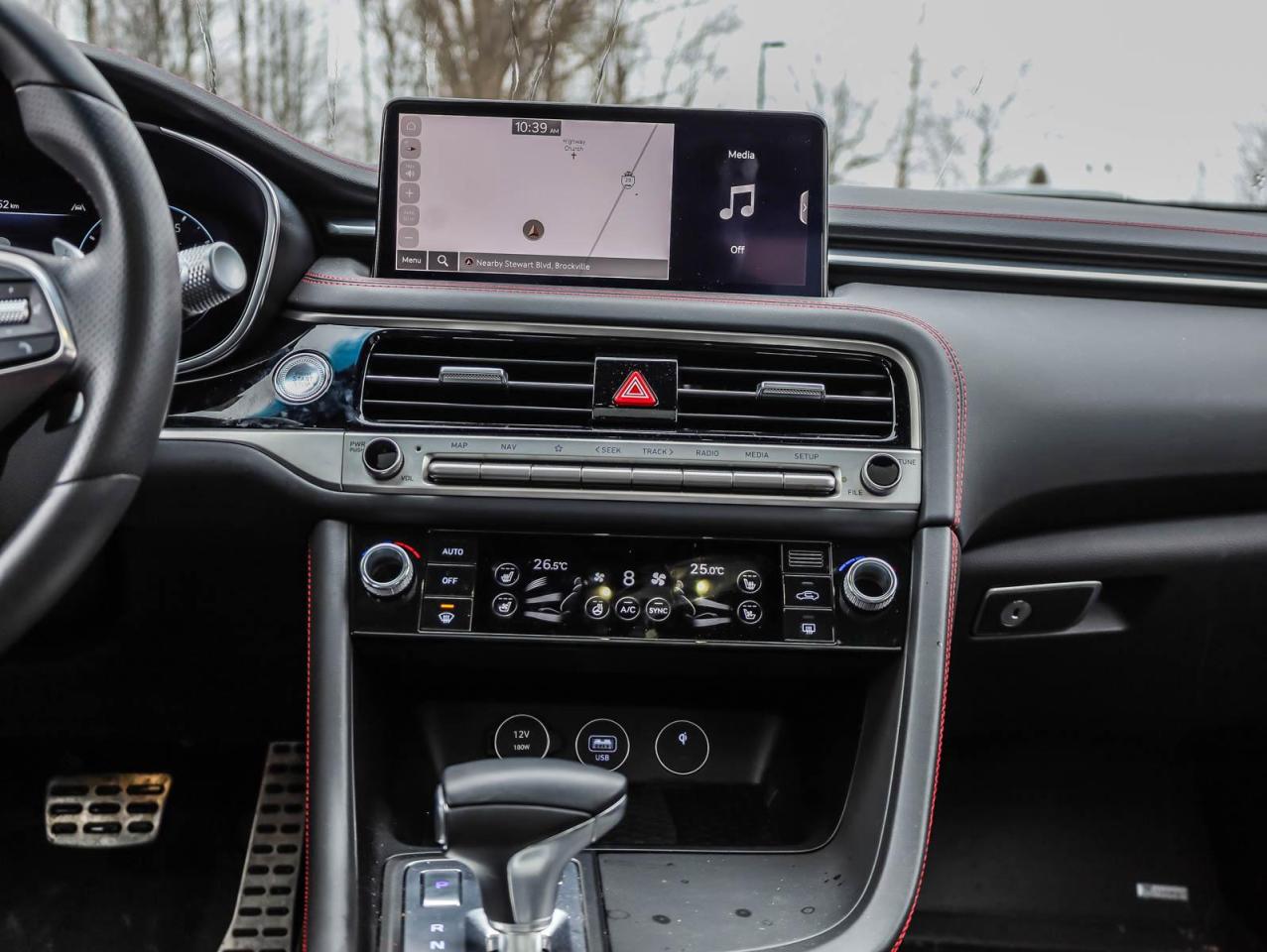 2025 Genesis G70  Photo